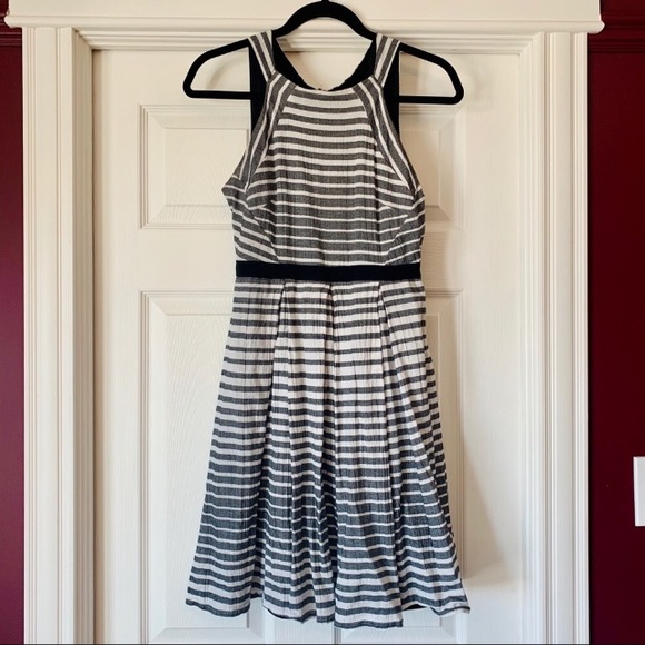 Anthropologie Gorgeous summer dress - Picture 2 of 8